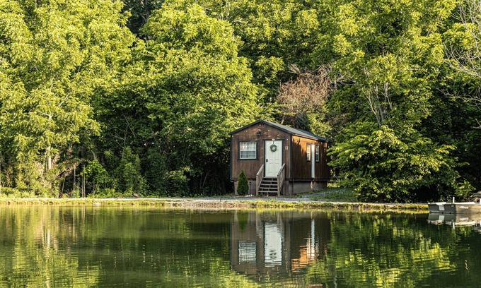 Joelton Kabine | Cabin 2 @ Jones Farm Venue and Cabins