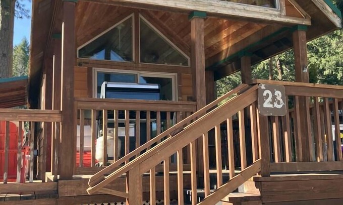 Ashland Haus | Cabin #23 at Hyatt Lake Resort