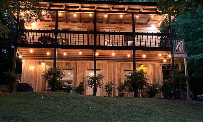 Cullman Kabine | Cabin A at Smith Lake Alabama Cabin’s