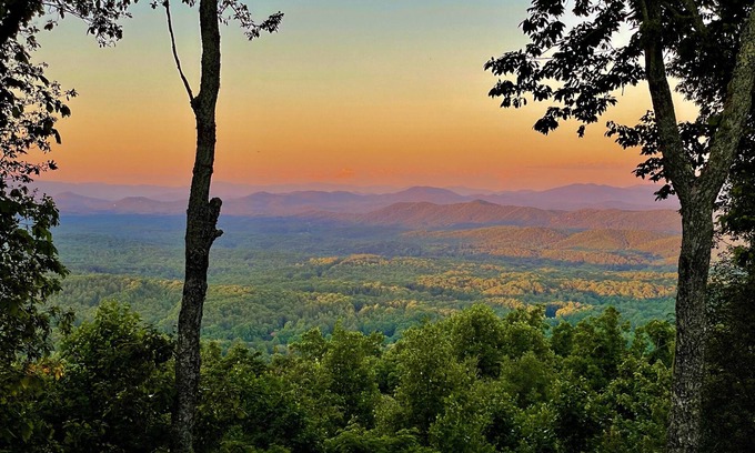 Mineral Bluff Kabine | Cabin in the Clouds, Views!!!, Hot Tub, Pool, Fire pit, Pets, Flat Paved Drive