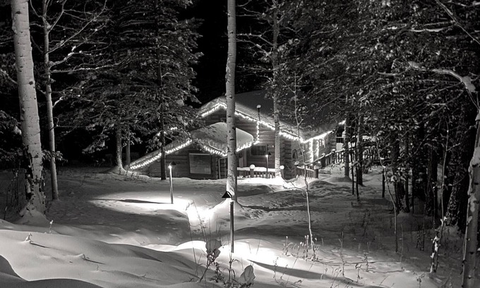 Indian Paintbrush Kabine | Kabine im Wald mit heißer Wanne