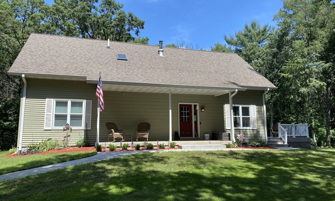 Necedah Haus | Cabin in the woods with Castle Rock Lake access