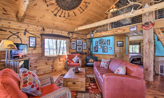 Nekoosa Kabine | Cabin on Private Island < 6 Mi to Sand Valley Golf