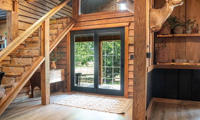 Fort Mc Clellan Kabine | Cabin on the Farm w/ Axe Throwing