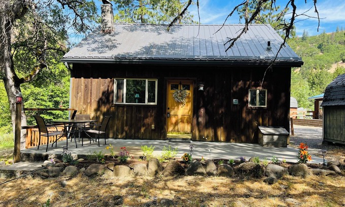 Klickitat Kabine | Große Klickitat River Boat Access und Strand