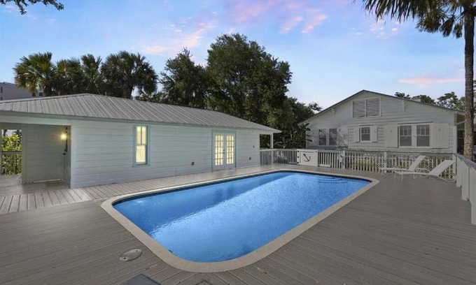 Stuart Villa | Cabin Style Pool Home w/Guesthouse! Sleeps 10!
