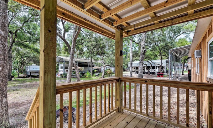 Steinhatchee Hütte | Cabin w/ Fire Pit, Walk to Steinhatchee River!