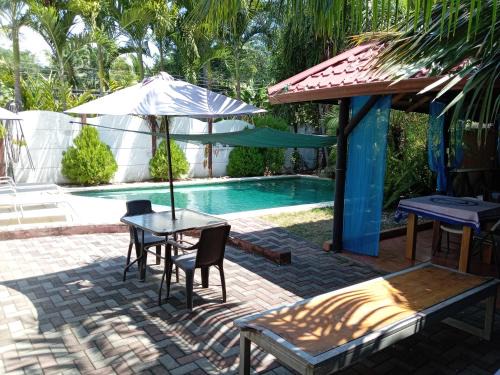 Dominical Haus | Cabinas la Antorcha