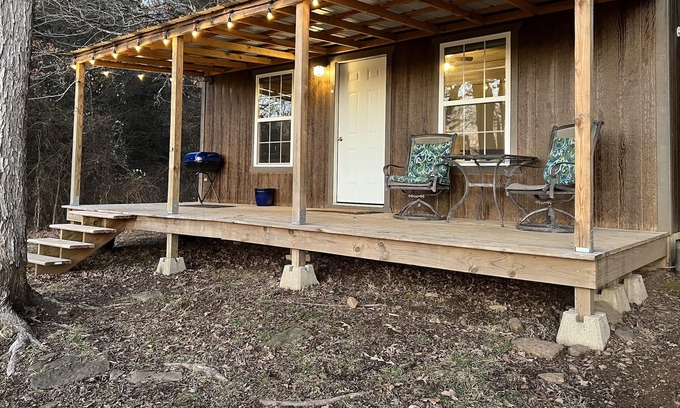 Natural Dam Kabine | Cabins in the Heart of the Boston Mountains