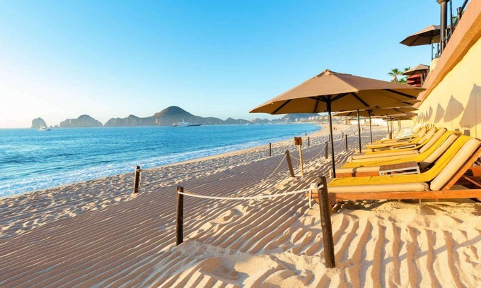 Ampliacion Juarez Eigentumswohnung | Cabo 2BR Medano Beach Family friendly. Whale watching, warm breezes and more!