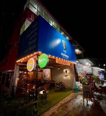 Vang Vieng Haus | cafe de Vangvieng Bar & Bed