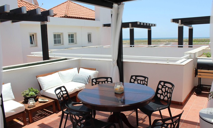 Conceicao e Cabanas de Tavira Wohnung | CAIA FORMOSA - Modern Duplex Apartment with Sea View & Free WI-FI