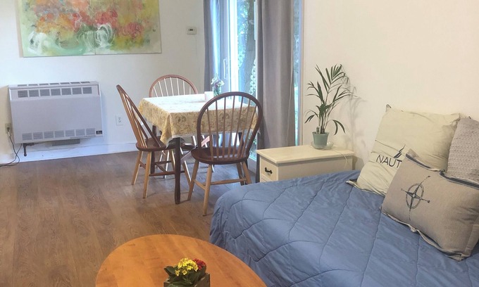 Camden Wohnung | Camden 2 BR 1 BA, 1.4 miles from camden center. Stars and peepers and fireflies!