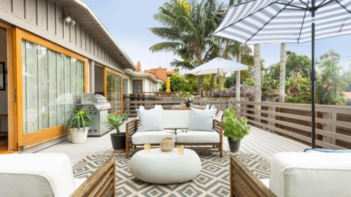 Cardiff-by-the-Sea Haus | Camden by AvantStay 5mins to the Beach Elevated Home w Pacific Ocean Views