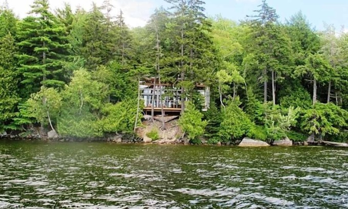 Mount Desert Hütte | Camp Shulman - elegant new cottage on Long Pond