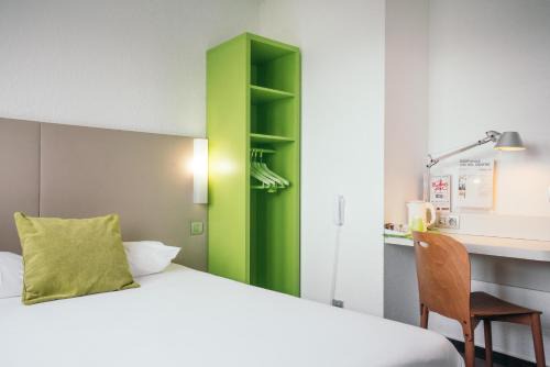 Chenevier-Demenitroux Hotel | Campanile Créteil Centre