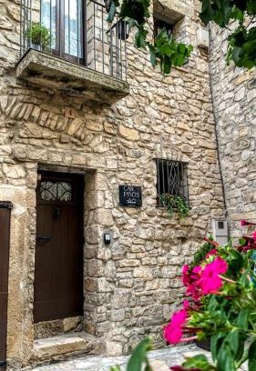 Guimera Haus | CAN PINÓS de GUIMERÀ
