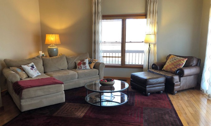 Davis Haus | Canaan Townhome near hiking, biking & skiing!