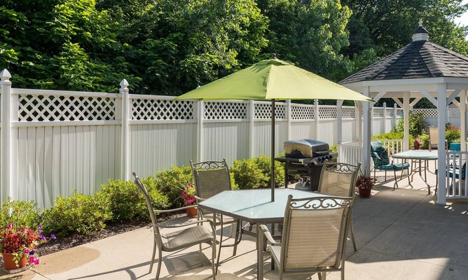 Stevensville Hotel | Candlewood Suites St. Joseph / Benton Harbor by IHG