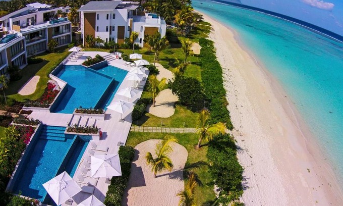 Wolmar Wohnung | Cap Ouest Beachfront Luxury Penthouse & Apartment