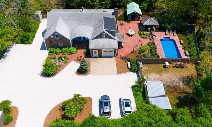 North Eastham Haus | Cape Cod Oasis **Pool**Outdoor Kitchen**Bar** (2301)