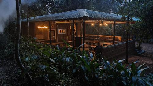 Sirsi Sonstige | Captain's Camp