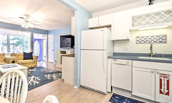 Village Green Haus | Captain's Quaders 2 Bedroom Home by RedAwning