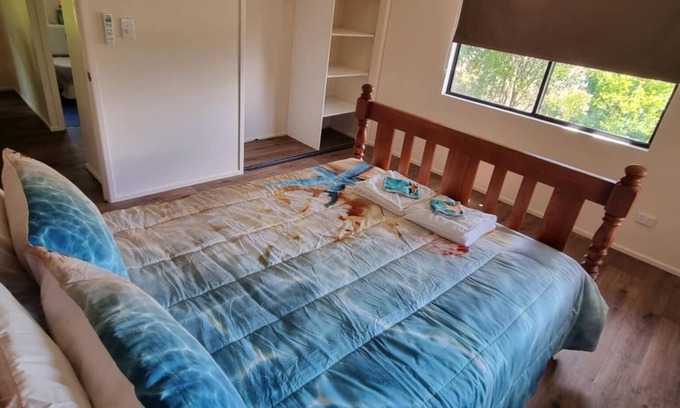 Cooktown Haus | Captain's Retreat- Officer's Quarters