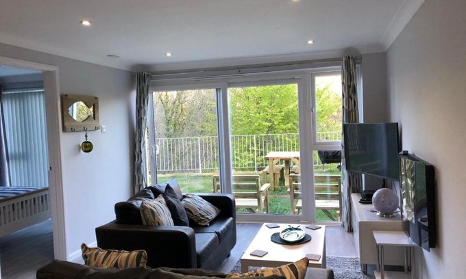 Millendreath Villa | Captivating 2-Bed Villa in Millendreath near Looe