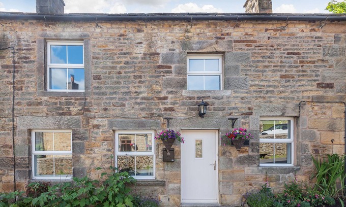 Longnor Hütte | CARDER COTTAGE, pet friendly, character holiday cottage in Longnor