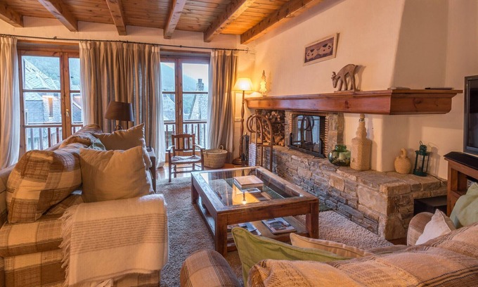 Pujo Wohnung | Carlac by Totiaran