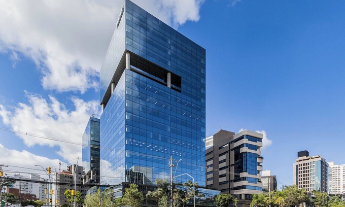 Tres Figueiras Wohnung | Carlos Gomes Square by My Way