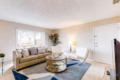 River Pointe Wohnung | Carlton Arms View B1 # A