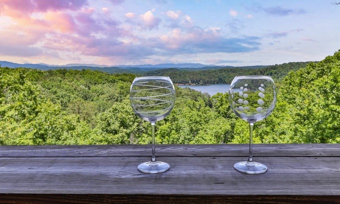 Ellijay Kabine | Carter`s Lake Getaway