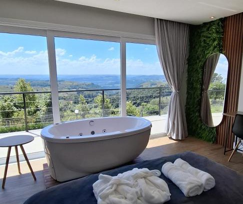 Monte Belo do Sul Haus | Casa 2 suítes, ofurô, piscina no Vale dos Vinhedos