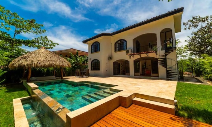 Esterillos Haus | 3-Bedroom house w/pool, close to beach