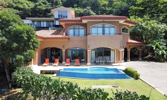 Pacuare Reserve Haus | Casa Aguas a stunning two-story house located in the beautiful Playa Hermosa.