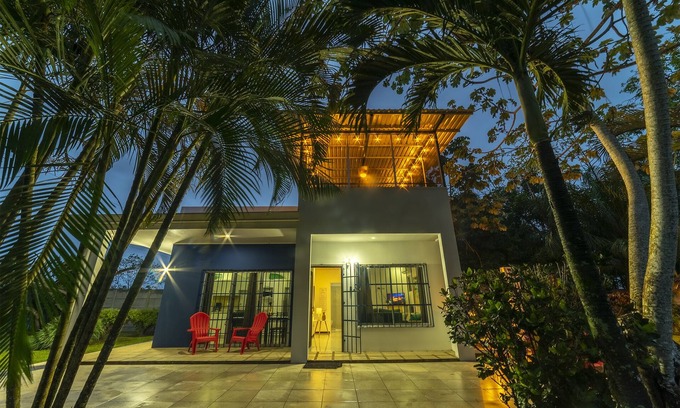 Esterillos Este Haus | Casa Azul - 3 Bedroom close to the beach house