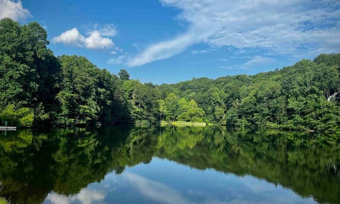 Walnut Mountain Haus | Casa Bohemia *pool *fishing*mountain views!