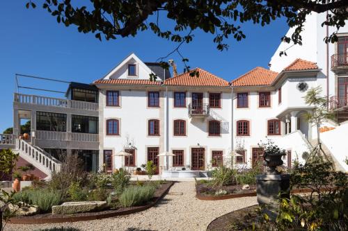 Uniao de Freguesias do Centro Bed & Breakfast | CASA CAMÉLIA