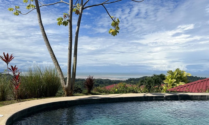 Ojochal Haus | Casa Colibri x Paisaje - A Jungle Escape With Stunning Ocean Views