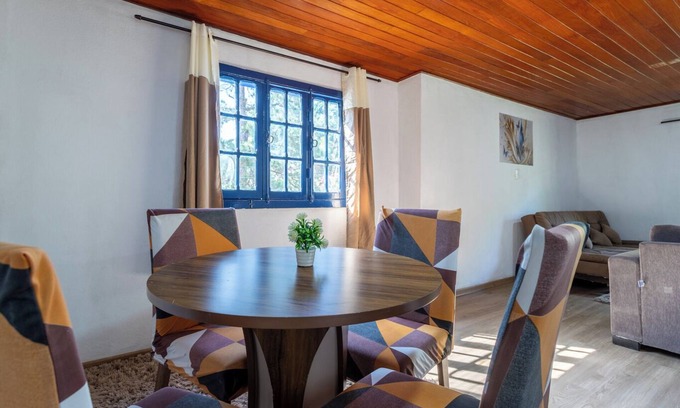 Historic Center Skihütte | Casa com Wi-Fi e garagem a 400m do Museu Imperial