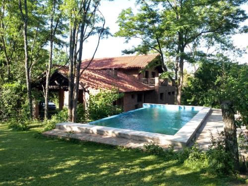Ascochinga Haus | Casa completa con piscina y quincho en Ascochinga, 4 habitaciones, zona golf