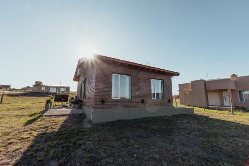 Partido de Coronel Suarez Haus | Casa con pileta en barrio Pillahuinco