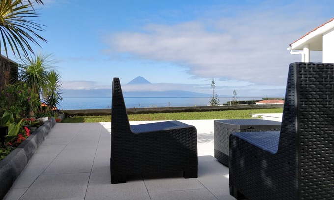 Urzelina Haus | Casa d'Avó Guesthouse
