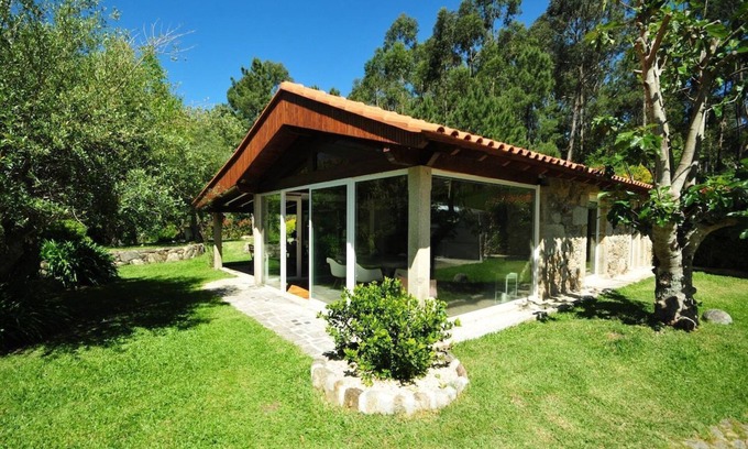 Vila Nova de Cerveira Haus | Casa da Luz Charming Cottage w/ Beautiful Garden