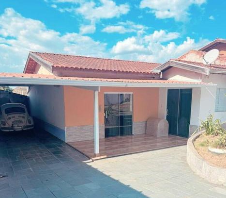 Lindoia Haus | Casa de 2 quartos no Circuito das Aguas - Churrasqueira, fogão e forno a lenha