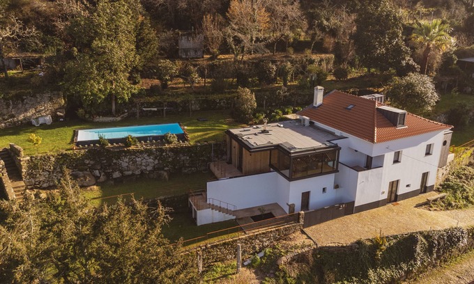 Lanhelas Haus | Casa de Férias com Piscina e Vista Fantástica