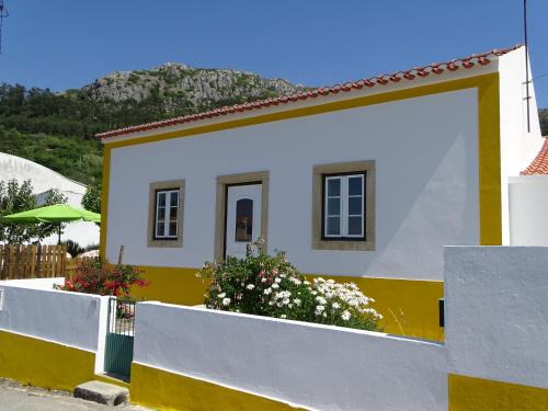 Praganca Haus | Casa Do Avô In Montejunto