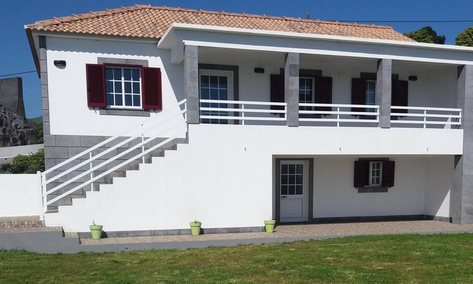 Lajes do Pico Haus | Casa do Miradouro Gasthäuser & Pensionen